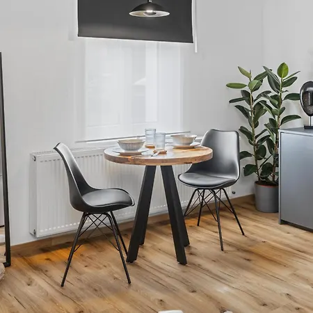 Stylish Tiny House アパート