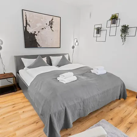 Stylish Tiny House Augsburgo